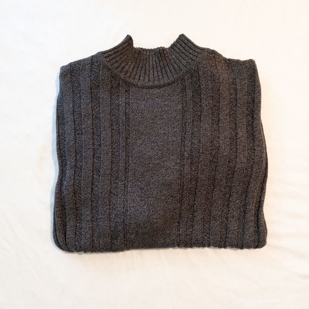 gray ribbed turtleneck size Sm